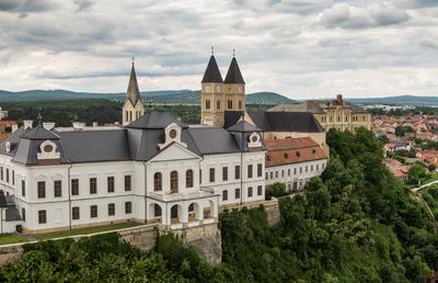Castle of Veszprem with cloudy sky-stock-foto