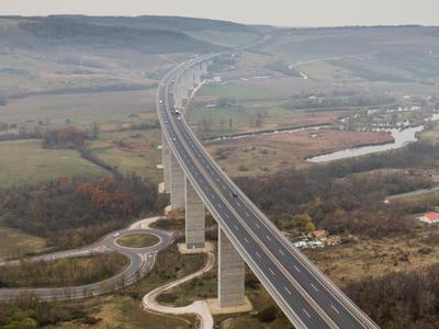 Viaduct of Koroshegy in Hungary-stock-foto