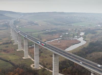Viaduct of Koroshegy in Hungary-stock-foto