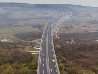 Viaduct of Koroshegy in Hungary-stock-foto