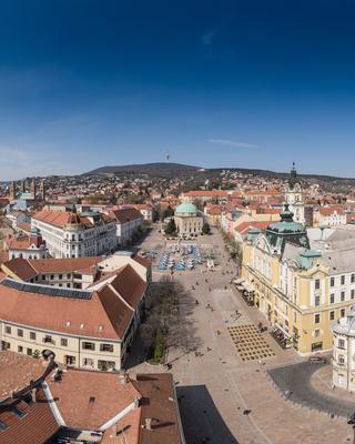 Bird eye view of Pecs, Hungary-stock-foto