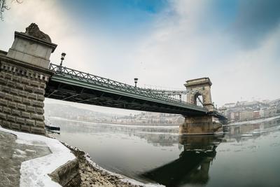 Ice flowing on river Danube in Budapest, Hungary-stock-foto
