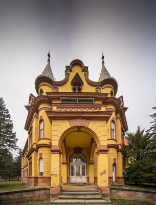 Pallavicini Castle in Mosdos, Hungary-stock-foto