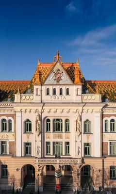 beautiful post palace in Pecs, Hungary-stock-foto