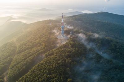 TV tower in Matra, hungary-stock-foto