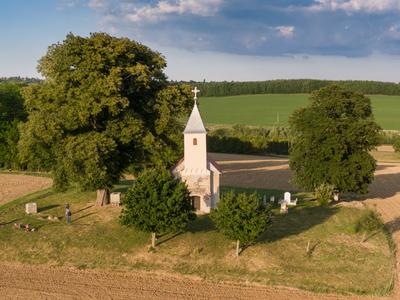 Aerial photo of Beautiful old small  christian chapel-stock-foto