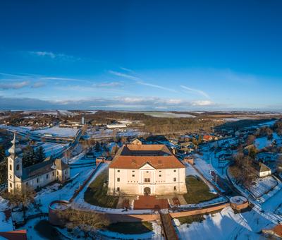 Aerial photo of Castle in Ozora, called Ozorai Pipo vara-stock-foto
