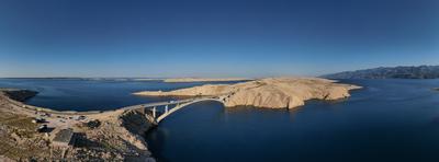 Panorama of croatian "Paski most" bridge connecting mainland with island Pag in Dalmatia-stock-foto