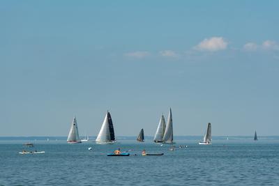 ZAMARDI - JULY 29 : Sailing boats compete on 52.nd Kékszalag championship at the Lake Balaton on 29 July 2020 in Zamardi, Hungary.-stock-foto