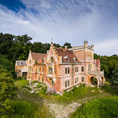 Ruined castle in Mikosszeplak, Hungary-stock-foto
