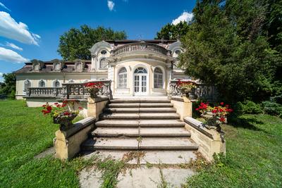 Horthy Castle in Kenderes, Hungary-stock-foto