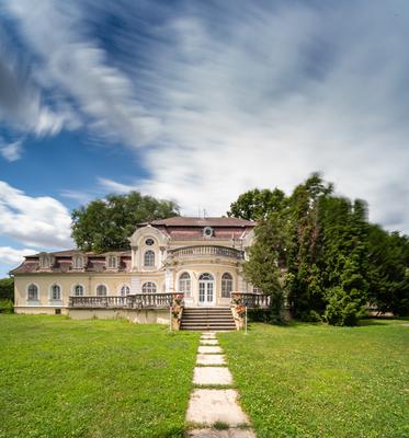 Horthy Castle in Kenderes, Hungary-stock-foto