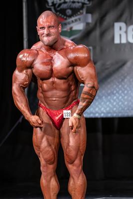 2020 in Szeged, hungary, HUNGARY - SZEPT 27: Plumbas Adam participates in PCA bodybuilding championship on Szept 27, szeged-stock-foto