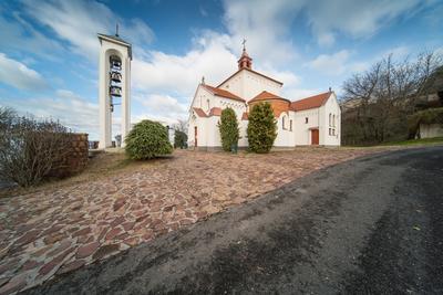 Church in fonyod, balaton, called Nagyboldogasszony templom-stock-foto