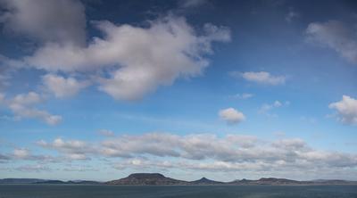 Lake Balaton with Badacsony hill and cloudy sky-stock-foto