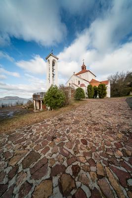 Church in fonyod, balaton, called Nagyboldogasszony templom-stock-foto