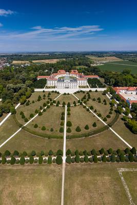 Beautiful Eszterhazy Castle in Fertod, Hungary-stock-foto