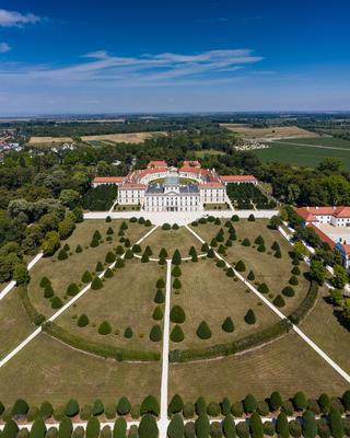 Beautiful Eszterhazy Castle in Fertod, Hungary-stock-foto