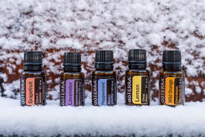 Pecs, Hungray - Jan 25 2021 - Illustrative editorial image of Doterra Essential Oils for everyday use-stock-foto