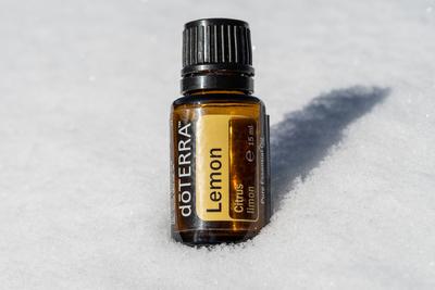 Pecs, Hungray - Jan 25 2021 - Illustrative editorial image of Doterra Essential Oils for everyday use-stock-foto