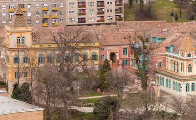beautiful building in Zsolnay ceramic factory-stock-foto