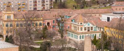 beautiful building in Zsolnay ceramic factory-stock-foto