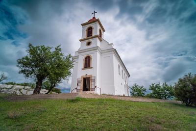 Chapel in Pecs, hungary with cloudy sky-stock-foto