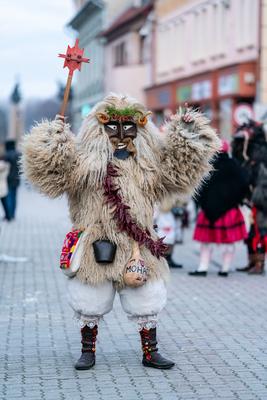 MOHACS, HUNGARY - FEBRUARY 16: Unidentified person wearing mask in Busojaras. In this year during the COVID pandemic the public Busojaras event was cancelled. February 16, 2021 in Mohacs, Hungary.-stock-foto