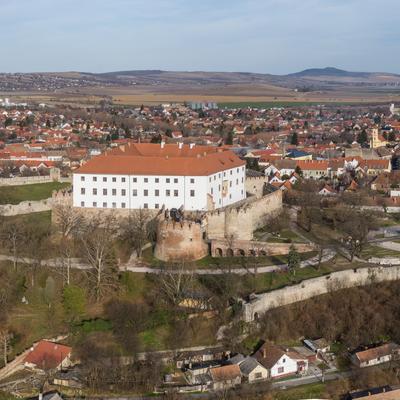 Aerial photo from Siklos castle with Tenkes mountain-stock-foto