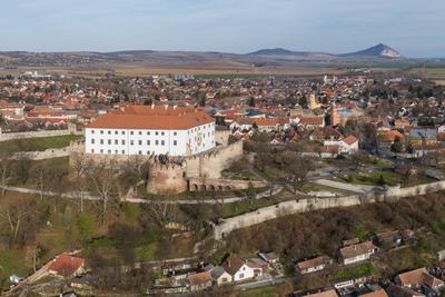 Aerial photo from Siklos castle with Tenkes mountain-stock-foto