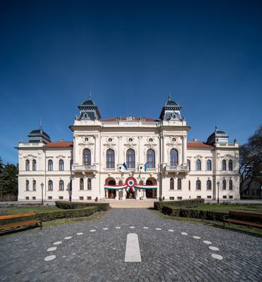 Town hall in Kisujszallas with march 15 decoriation-stock-photo