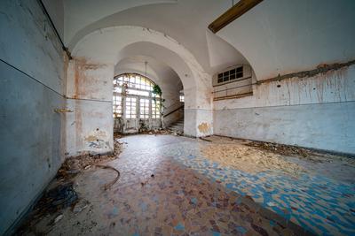 interior of an old abandoned castle-stock-foto