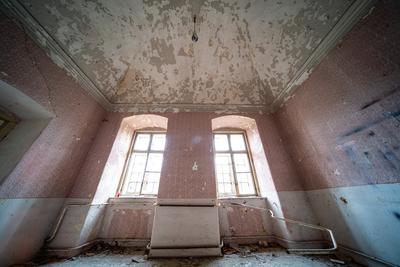 interior of an old abandoned castle-stock-foto