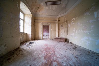interior of an old abandoned castle-stock-foto