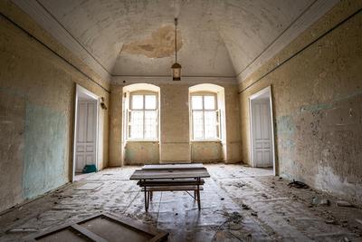 interior of an old abandoned castle-stock-foto