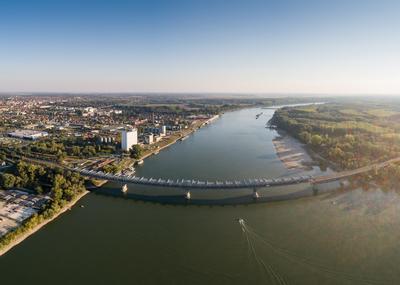 Baja Bridge in Hungary across river Danube-stock-foto