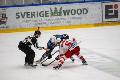 BUDAPEST - FEBRUARY 2: MAC Budapest (Budapest Jégkorong Akadémia Hockey Club) (blue) and Gyergyoi HK  (white) ice hockey teams participate in Championship, February 2, 2024 in Budapest, Hungary.-stock-photo