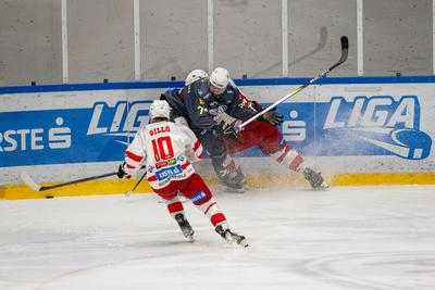 BUDAPEST - FEBRUARY 2: MAC Budapest (Budapest Jégkorong Akadémia Hockey Club) (blue) and Gyergyoi HK  (white) ice hockey teams participate in Championship, February 2, 2024 in Budapest, Hungary.-stock-photo