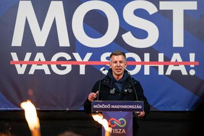 Pecs, Hungary - March 07, 2026: Hungarian politician Peter Magyar leader of the Hungarian opposition and Tisza party giving a speech-stock-foto