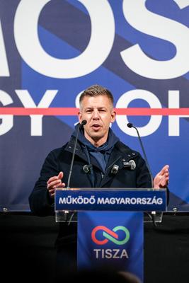 Pecs, Hungary - March 07, 2026: Hungarian politician Peter Magyar leader of the Hungarian opposition and Tisza party giving a speech-stock-foto