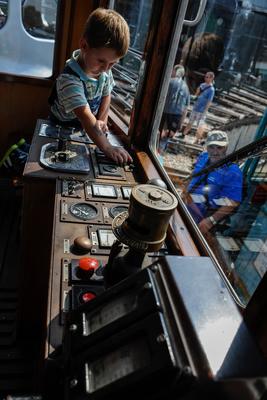 150 éves a MÁV,  Nemzetközi Jármûparádé a Vasúttörténeti Parkban,   2018. szeptember 8-án és 9-én többtonnás vasparipák mutatkoztak be és versenyeztek egymással a Vasúttörténeti Parkban-stock-foto