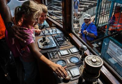 150 éves a MÁV,  Nemzetközi Jármûparádé a Vasúttörténeti Parkban,   2018. szeptember 8-án és 9-én többtonnás vasparipák mutatkoztak be és versenyeztek egymással a Vasúttörténeti Parkban-stock-foto