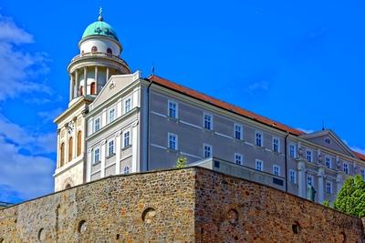 Pannonhalmi Főapátság épület-stock-foto