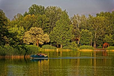 Nyíregyháza, csónakázáa a Sóstón-stock-foto