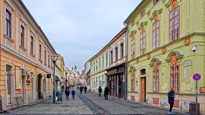 Pécs, Ferencesek utcája gyalog zóna a belvárosban-stock-foto