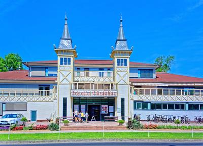 Hévíz gyógyfürdő-stock-foto