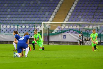 Chelsea FC v VfL Wolfsburg - UEFA Women's Champions League Quarter Final: Leg One-stock-photo