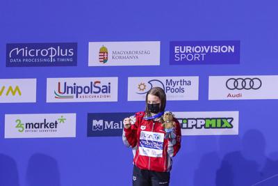 LEN European Aquatics Championships, Women's 1m Springboard Diving - podium-stock-foto