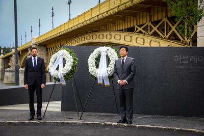 Danube shipwreck - The monument to the victims of the Mermaid was inaugurated-stock-photo