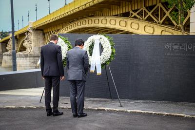 Danube shipwreck - The monument to the victims of the Mermaid was inaugurated-stock-photo